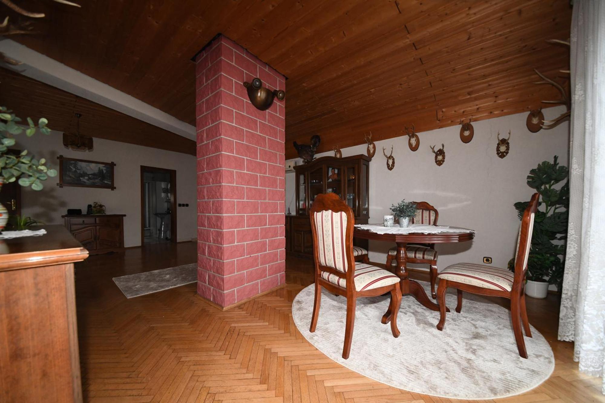 Stevin Ranc Apartamento Bosanska Dubica Exterior foto