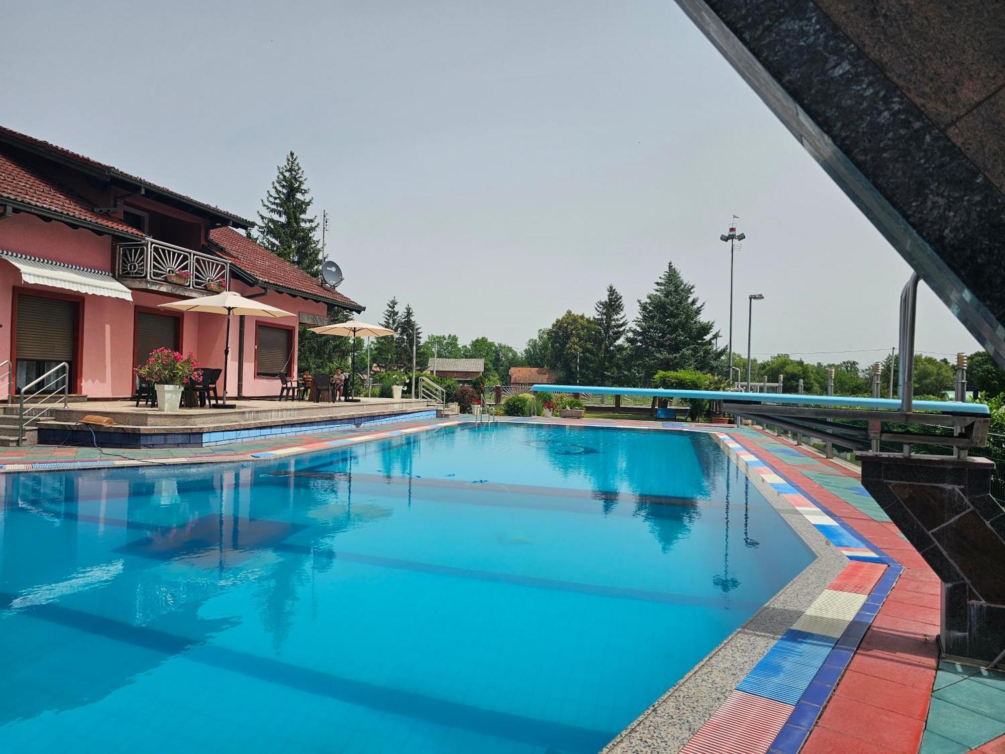 Stevin Ranc Apartamento Bosanska Dubica Exterior foto